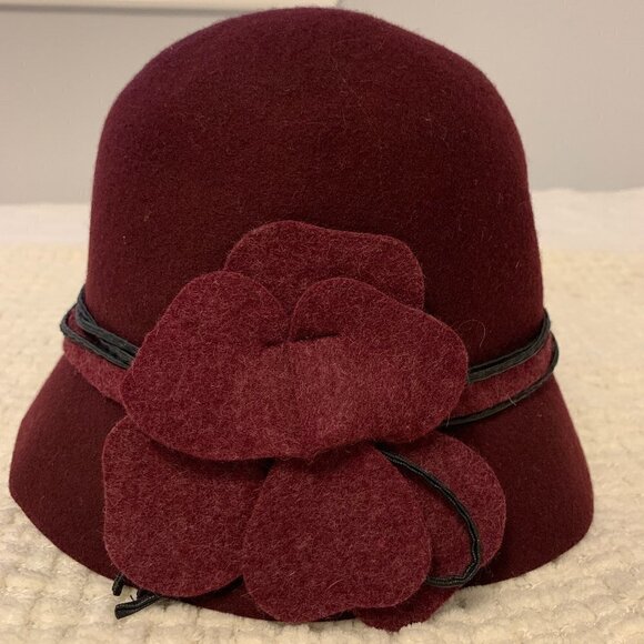 NWT Collection Eighteen Women's Wool Hat - Picture 1 of 3